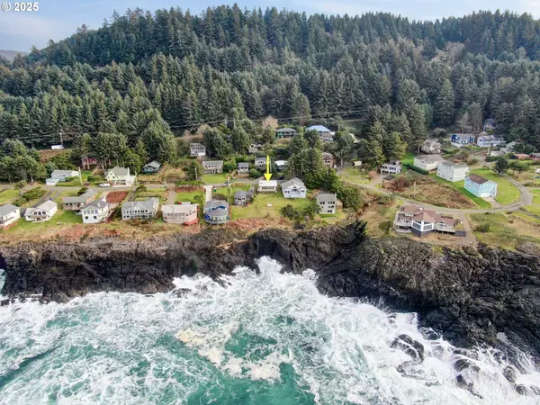 3645 ROCKY CREEK AVE, Depoe Bay, OR 97341