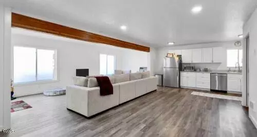 5024 SE Keel AVE, Lincoln City, OR 97367