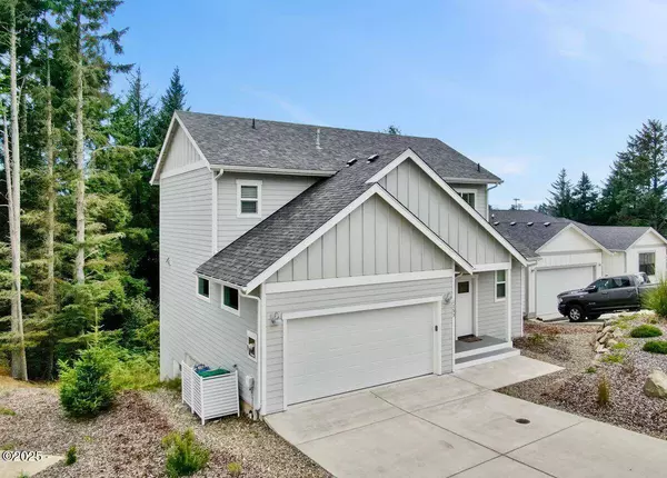 4153 SE Inlet AVE, Lincoln City, OR 97367