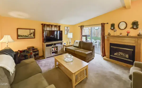 2780 NE 45th ST, Lincoln City, OR 97367