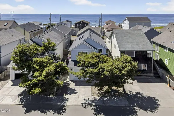 929 NW Spring ST, Newport, OR 97365