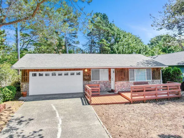 5450 Hacienda AVE, Lincoln City, OR 97367