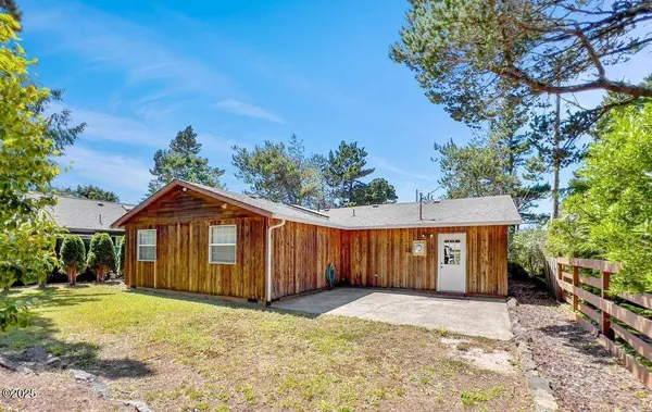 5450 Hacienda AVE, Lincoln City, OR 97367