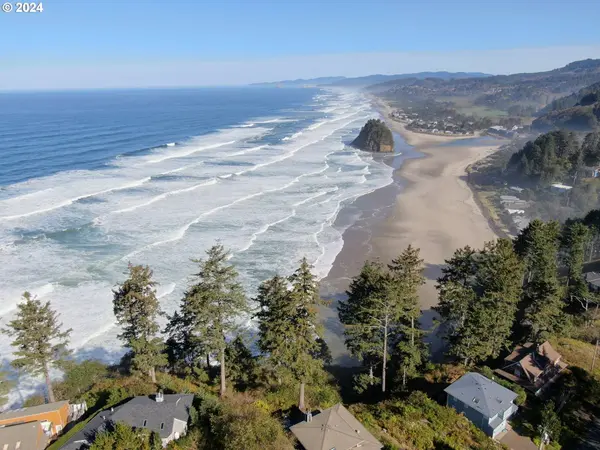 3301 S Beach RD, Neskowin, OR 97149