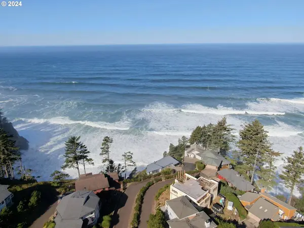 3301 S Beach RD, Neskowin, OR 97149