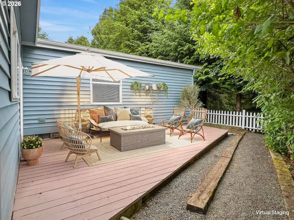 380 SEAGROVE LOOP, Lincoln City, OR 97367