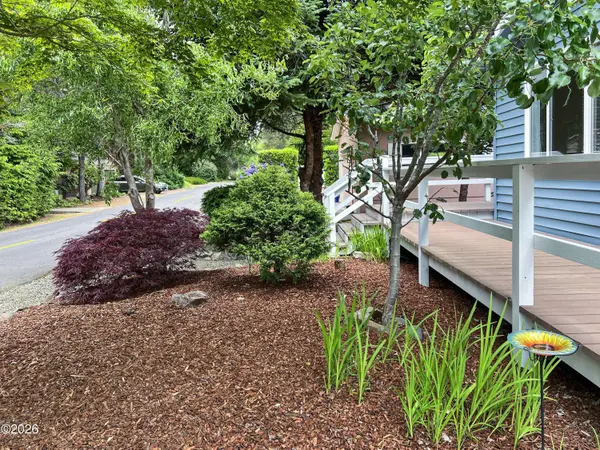 380 Seagrove LOOP, Lincoln City, OR 97367