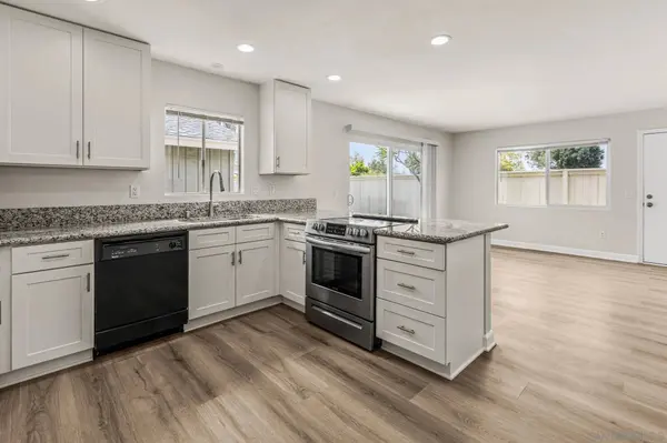 1809 Eastwood, Encinitas, CA 92024