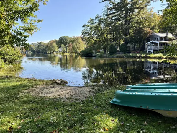 7 West St Extension, Andover, CT 06232