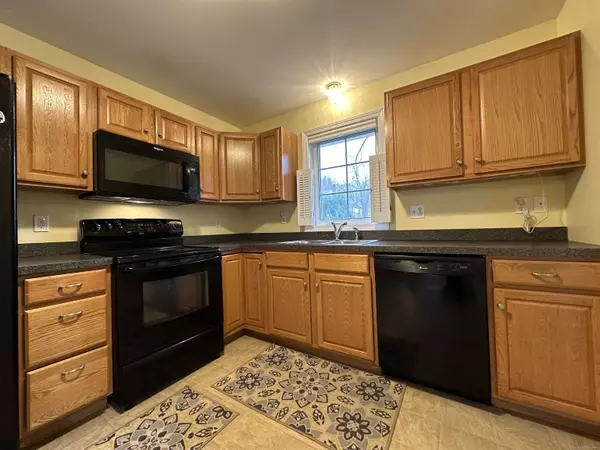 7 West St Extension, Andover, CT 06232