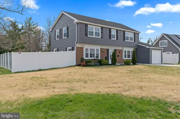 1 MANOR LN, Willingboro, NJ 08046