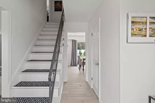 1 MANOR LN, Willingboro, NJ 08046