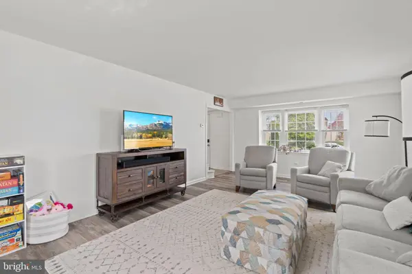 1 MANOR LN, Willingboro, NJ 08046