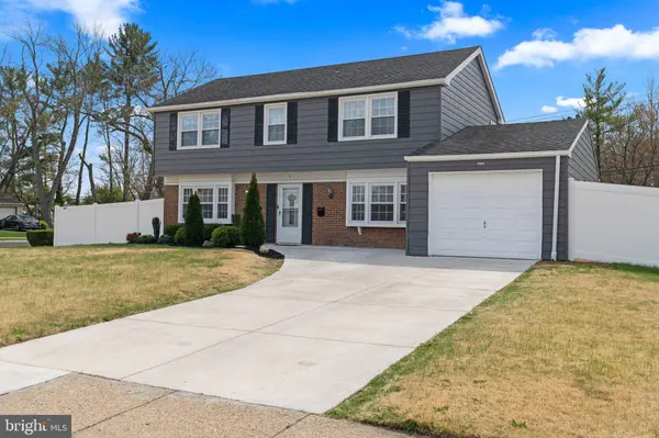 1 MANOR LN, Willingboro, NJ 08046