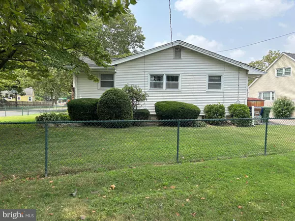 111 TEMPLE BLVD, Palmyra, NJ 08065