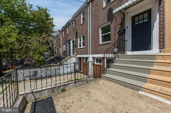 1067 S MERRIMAC RD, Camden, NJ 08104