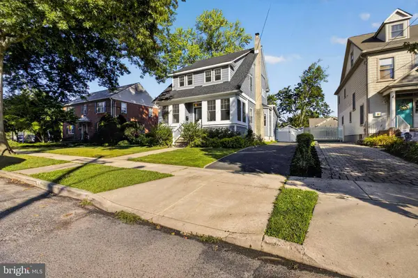 21 E REDMAN AVE, Haddonfield, NJ 08033