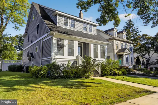 21 E REDMAN AVE, Haddonfield, NJ 08033