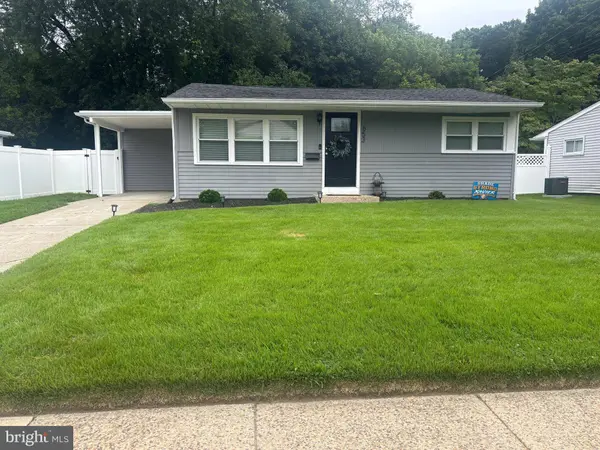 653 N COLES AVE