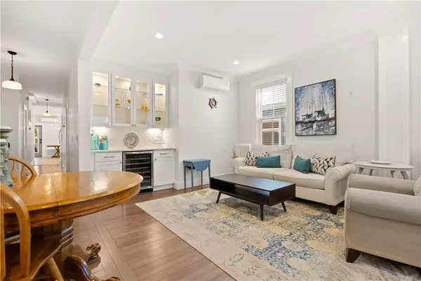 23 Mann AVE #4, Newport, RI 02840