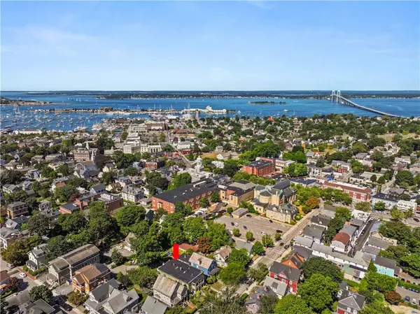 23 Mann AVE #4, Newport, RI 02840