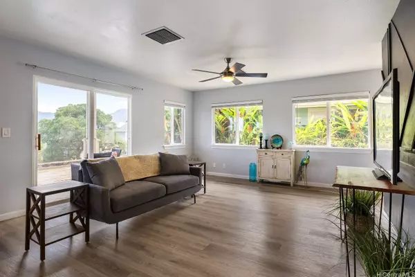 87-1038 Kaipoi ST, Waianae, HI 96792