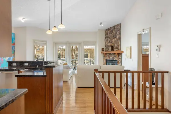 20 Ranch RD, Okotoks, AB T1S 1W8