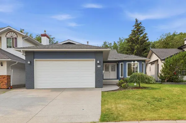 420 Douglasbank CT SE