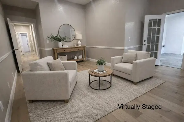 5222 W Lark W Court, Visalia, CA 93291