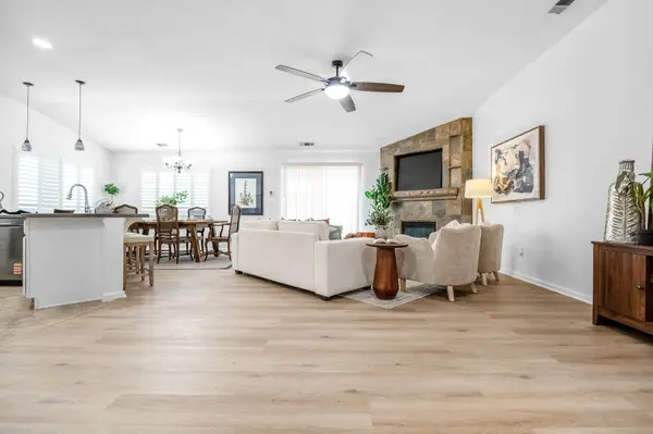 3603 N Minden Court, Visalia, CA 93291