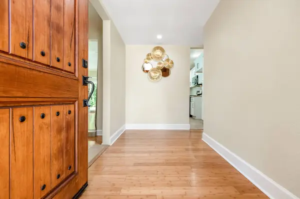 3137 S West Street, Visalia, CA 93277
