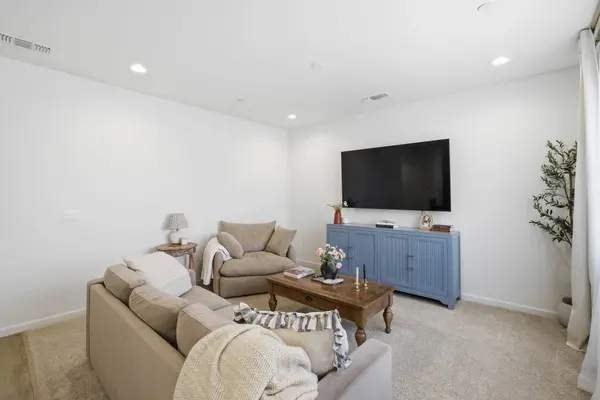 1202 W Prescott Avenue, Visalia, CA 93291