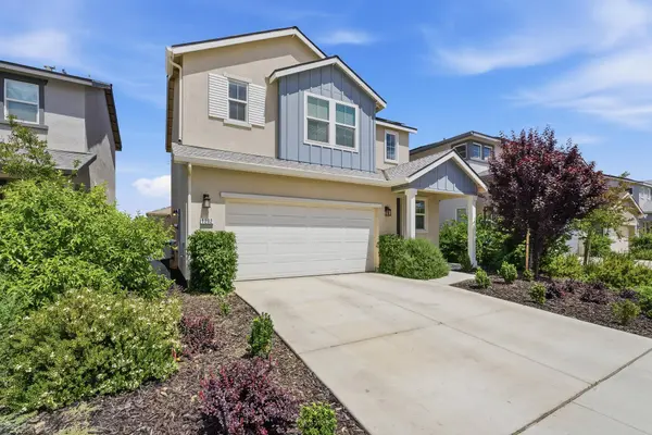 1202 W Prescott Avenue, Visalia, CA 93291