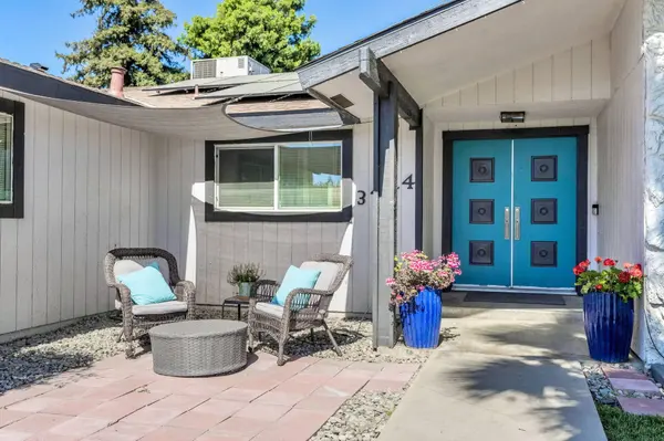 3444 W Coppola Avenue, Visalia, CA 93277