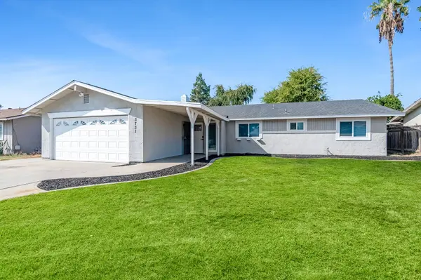 3731 S Mountain Court, Visalia, CA 93277