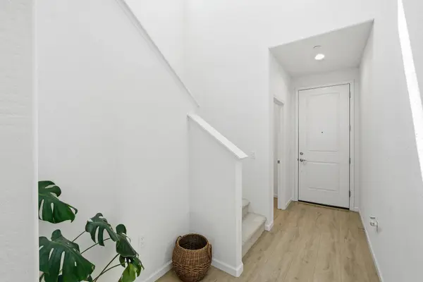 1202 W Prescott Avenue, Visalia, CA 93291