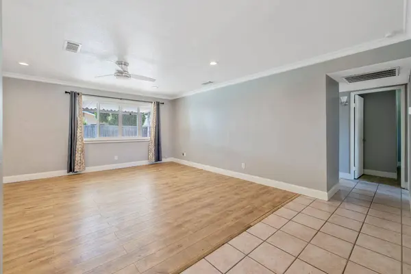 3345 W Mill Creek Drive, Visalia, CA 93291