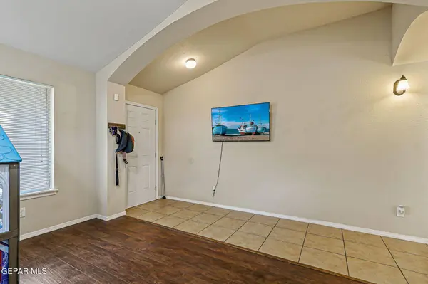 12013 COPPER HEAD LN, El Paso, TX 79934