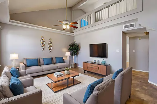 3352 BROKEN BOW ST, El Paso, TX 79936