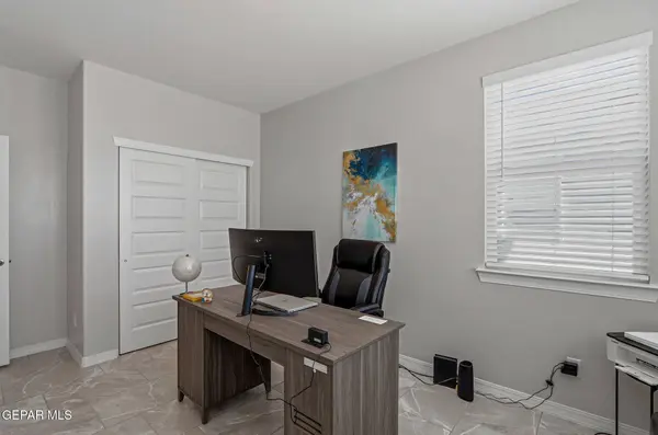 12813 Star Gaze AVE, El Paso, TX 79928