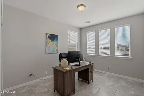 12813 Star Gaze AVE, El Paso, TX 79928