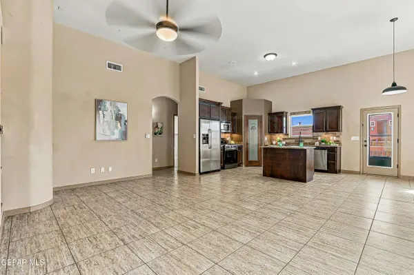 14234 VALOUR POINT AVE, El Paso, TX 79938