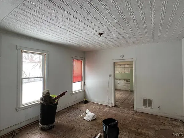 1409 Miller ST, Utica, NY 13501