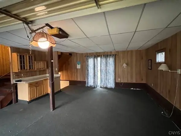 7167 Fremont RD, East Syracuse, NY 13057