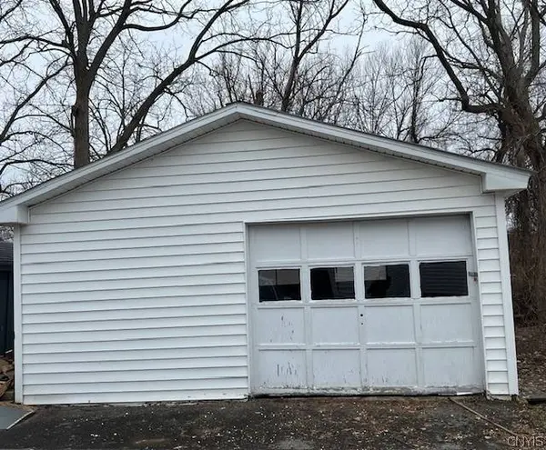 1016 Gotham ST, Watertown, NY 13601