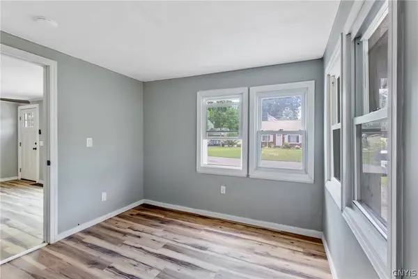131 Ford DR, Syracuse, NY 13212