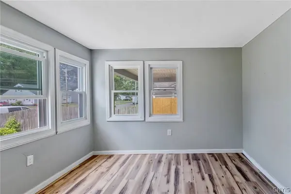131 Ford DR, Syracuse, NY 13212