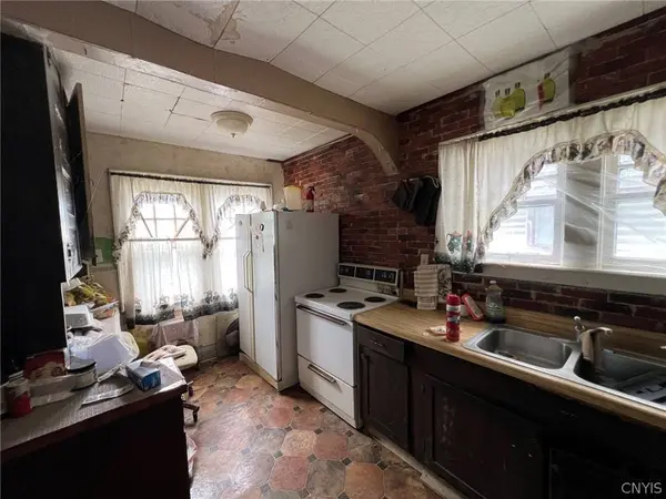 619 Seeley RD, Syracuse, NY 13224