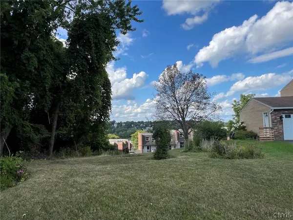 649 Hazelwood AVE, Syracuse, NY 13224
