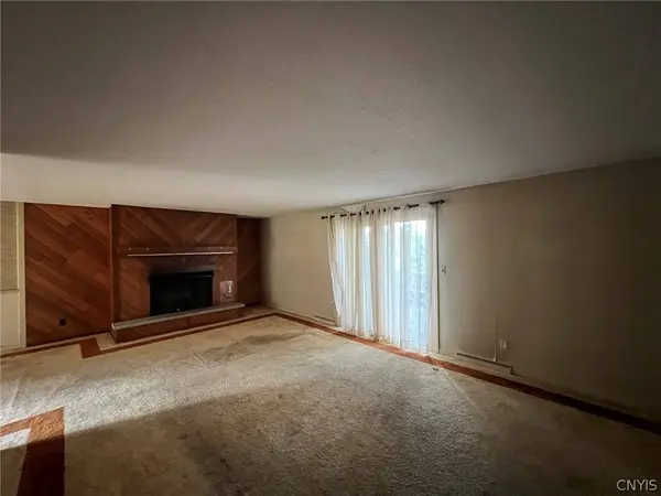 106 Richards RD, Camillus, NY 13031